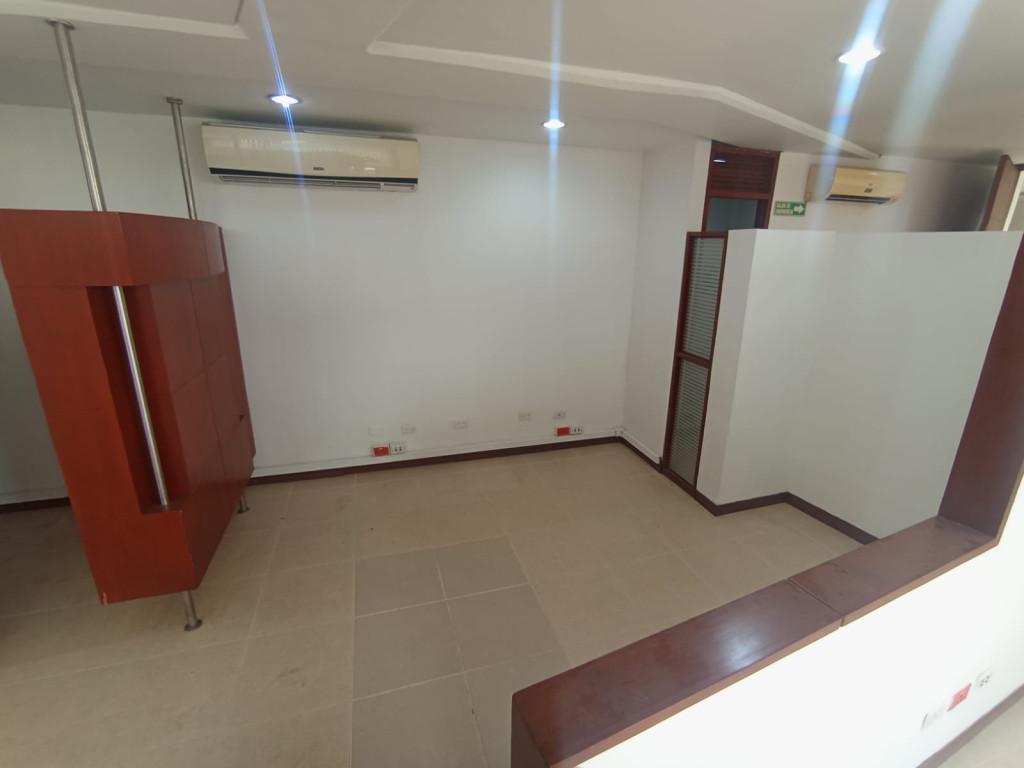 Local En Arriendo - Chipichape, Cali
