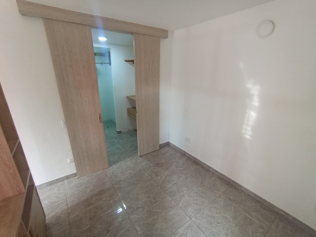 Apartaestudio En Arriendo - Urbanización La Flora, Cali