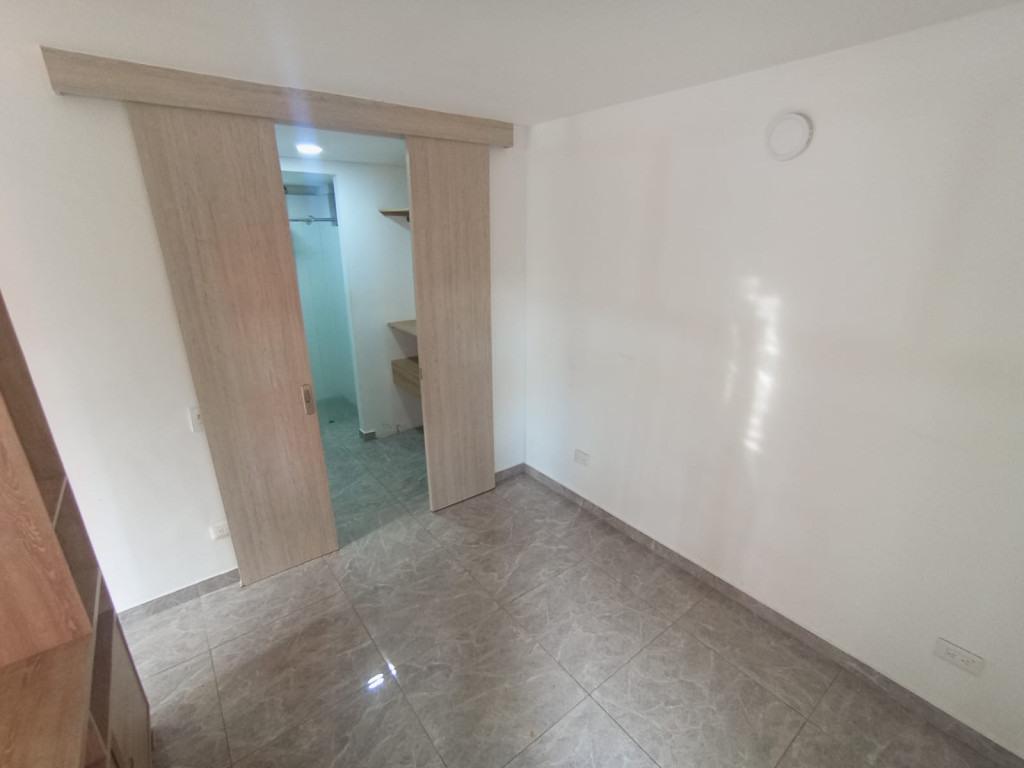 Apartaestudio En Arriendo - Urbanización La Flora, Cali