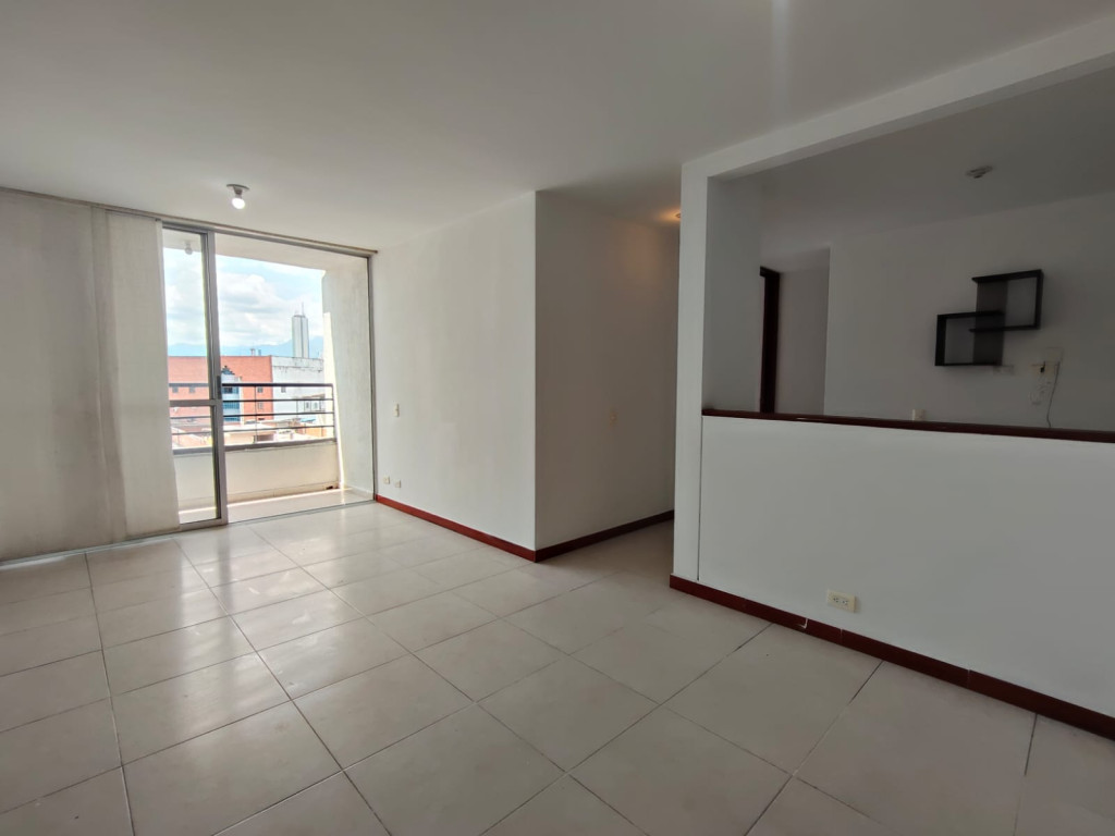 Apartamento En Arriendo - Prados Del Norte, Cali