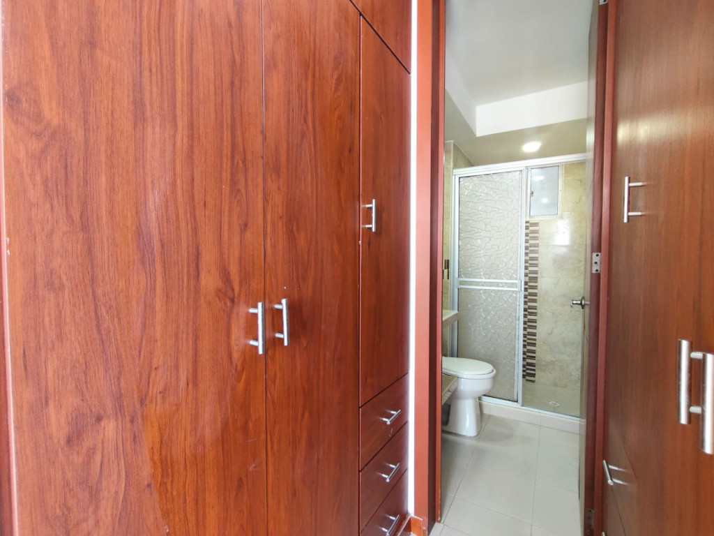 Apartamento En Arriendo - Prados Del Norte, Cali