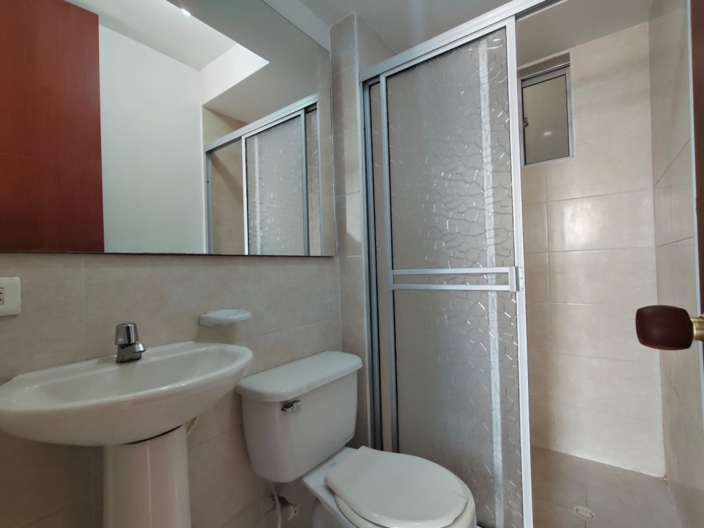 Apartamento En Arriendo - Prados Del Norte, Cali