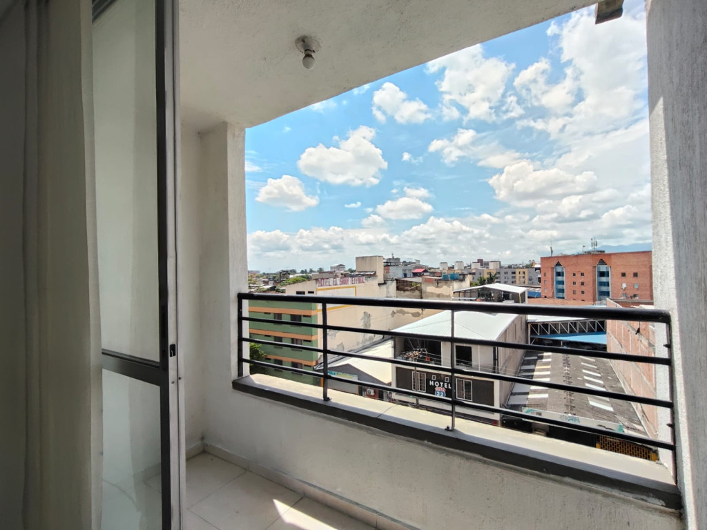 Apartamento En Arriendo - Prados Del Norte, Cali