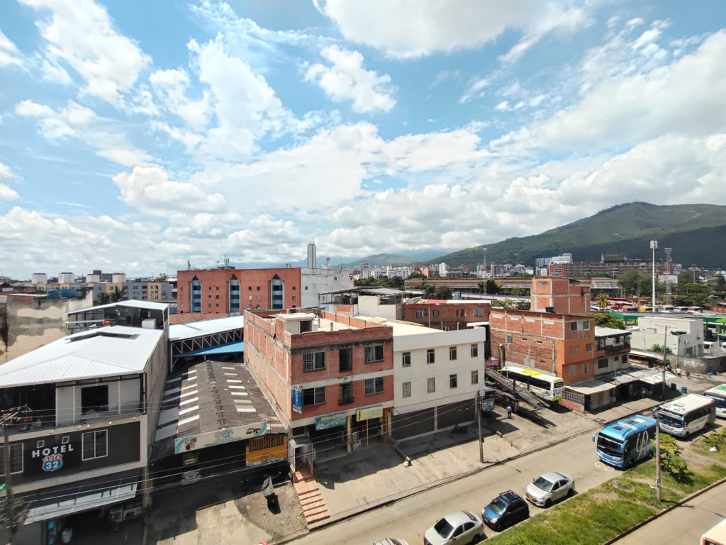 Apartamento En Arriendo - Prados Del Norte, Cali