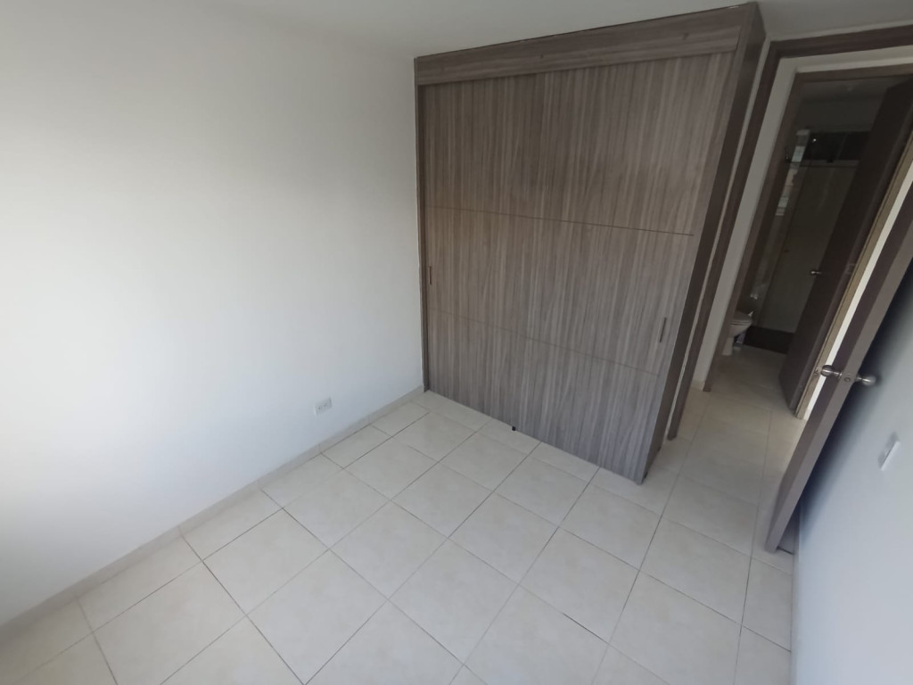 Apartamento En Arriendo - Prados Del Norte, Cali