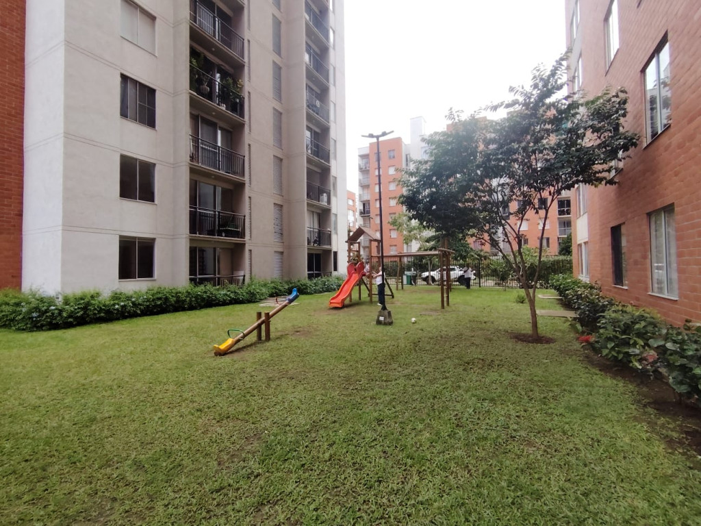 Apartamento En Arriendo - Ciudad Melendez, Cali