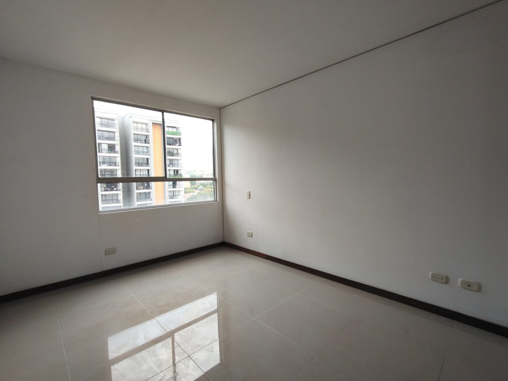 Apartamento En Arriendo - Urbanización La Flora, Cali