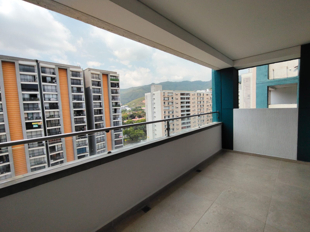 Apartamento En Arriendo - Urbanización La Flora, Cali