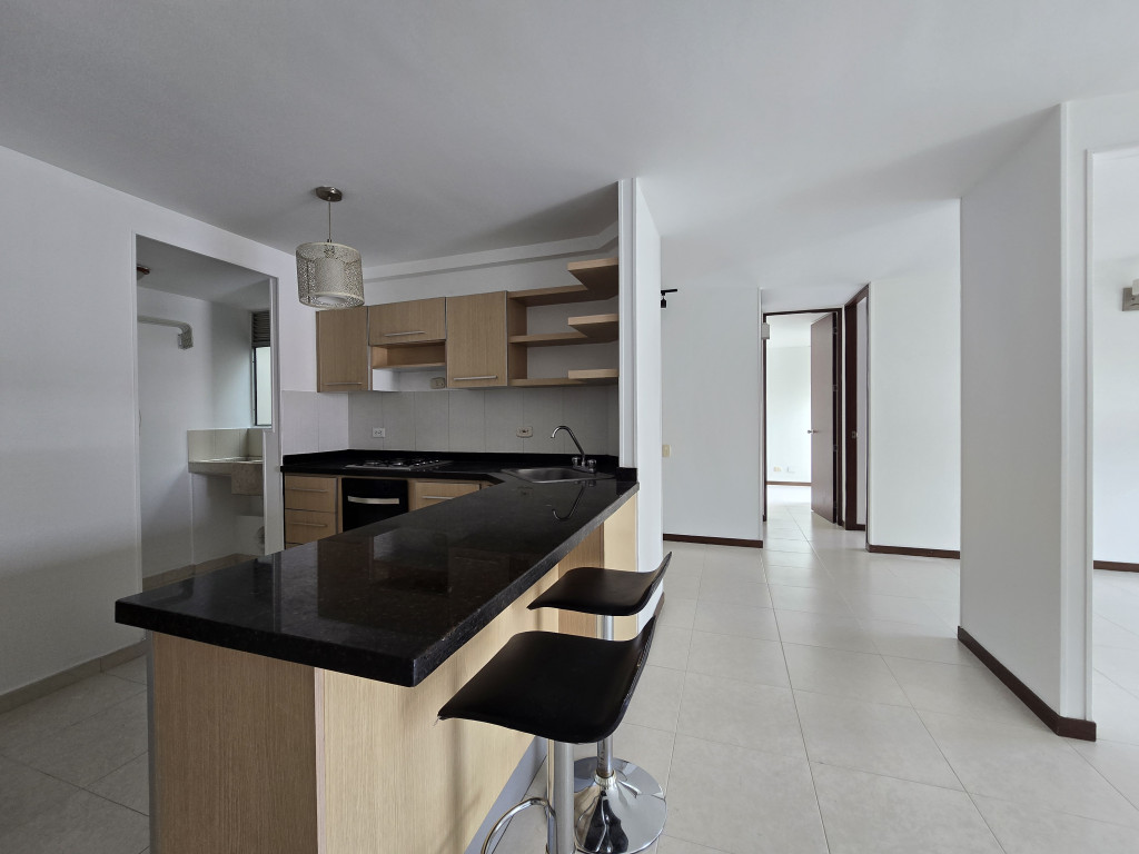 Apartamento En Venta - Urbanización La Flora, Cali