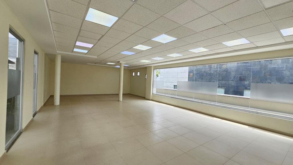 Local En Arriendo - Ciudad Jardín, Cali