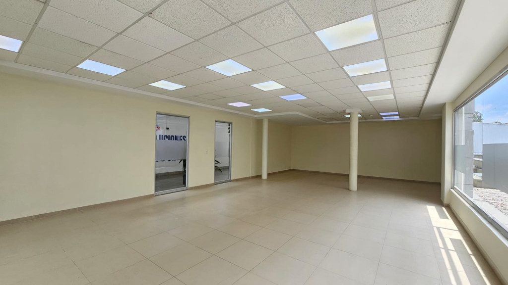 Local En Arriendo - Ciudad Jardín, Cali