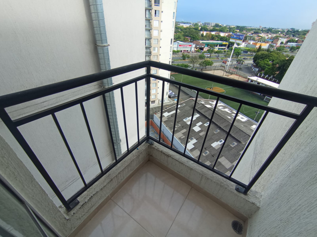 Apartamento En Arriendo - Urbanización La Flora, Cali