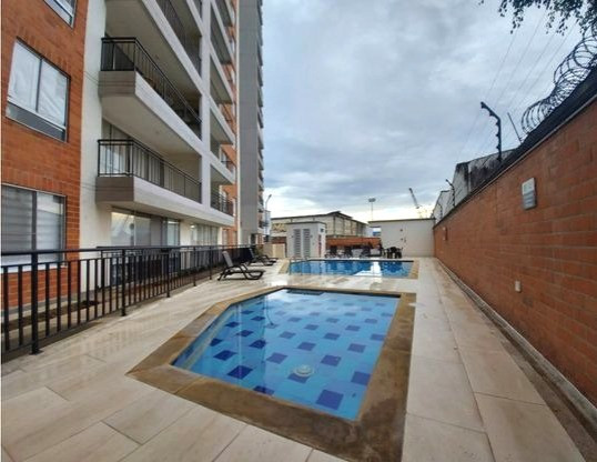 Apartamento En Arriendo - Urbanización La Flora, Cali