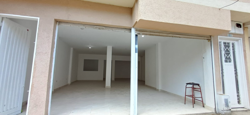 Local En Arriendo - Belalcázar, Yumbo