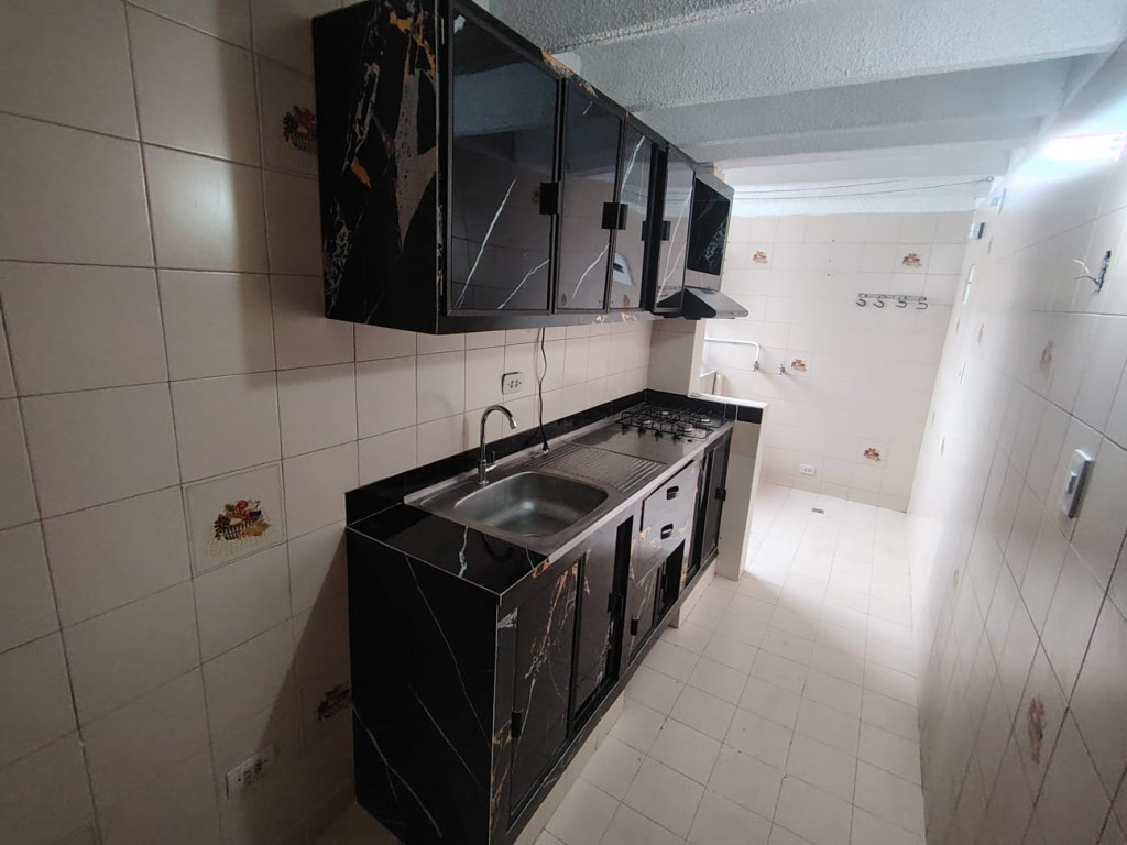 Apartamento En Venta - Urbanización La Flora, Cali