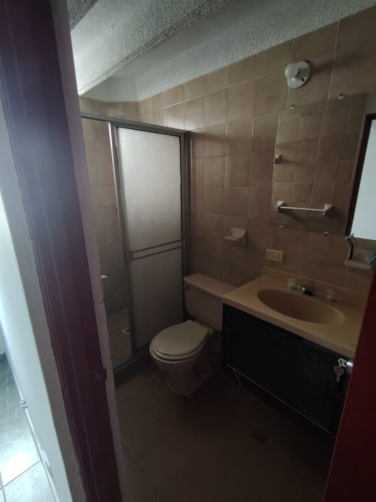 Apartamento En Venta - Urbanización La Flora, Cali