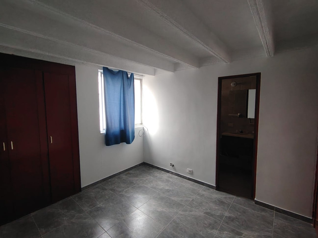 Apartamento En Venta - Urbanización La Flora, Cali