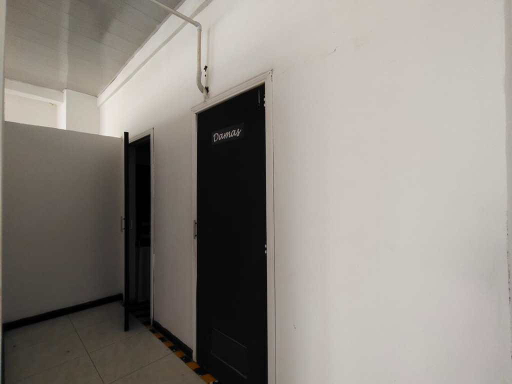 Local En Arriendo - Urbanización Barranquilla, Cali