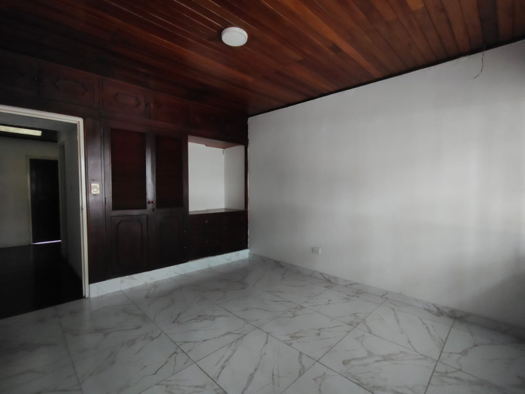 Casa En Venta - La Merced, Cali