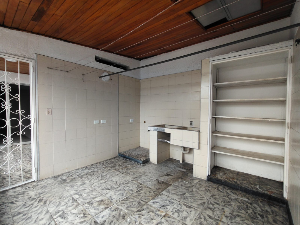 Casa En Venta - La Merced, Cali