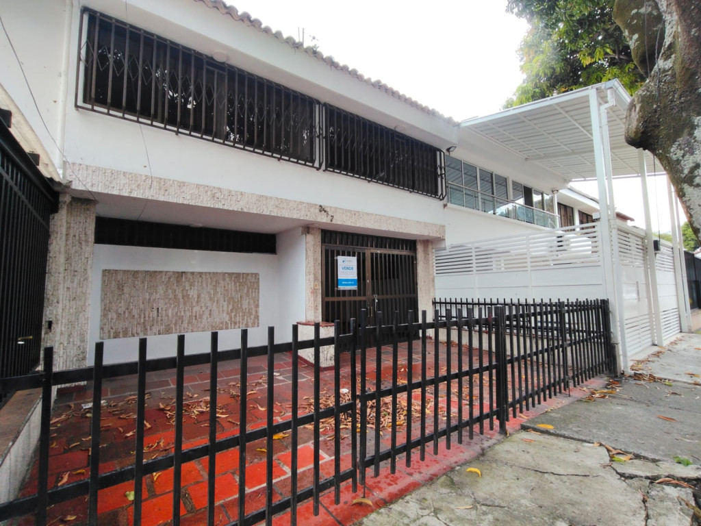 Casa En Venta - La Merced, Cali