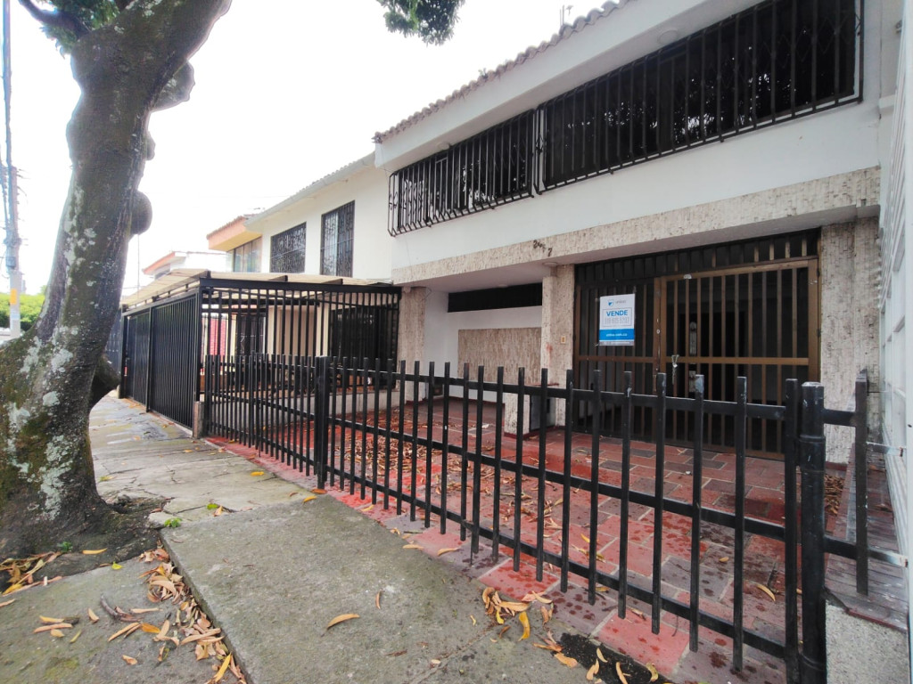 Casa En Venta - La Merced, Cali