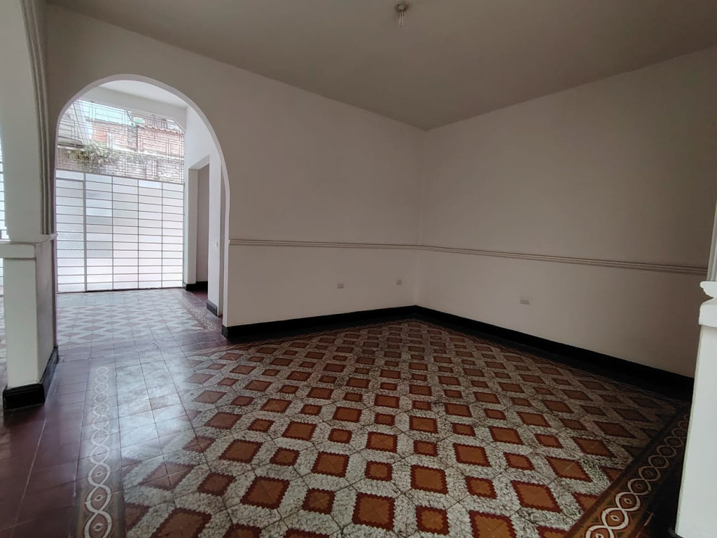 Casas Con Local En Arriendo - Bellavista, Cali