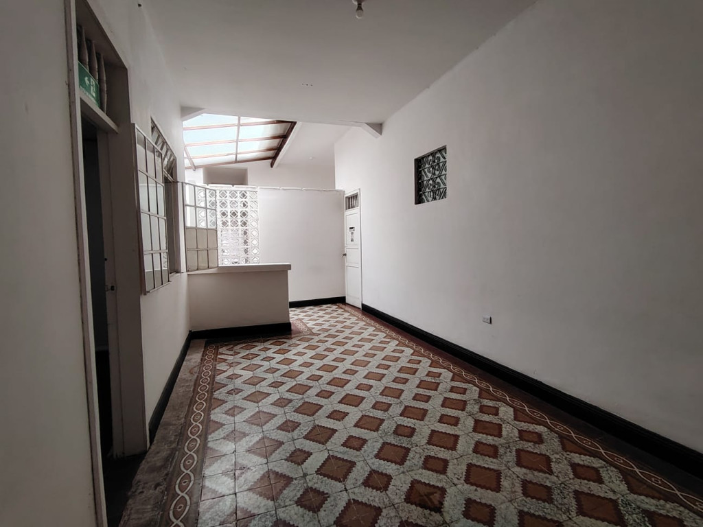 Casas Con Local En Arriendo - Bellavista, Cali