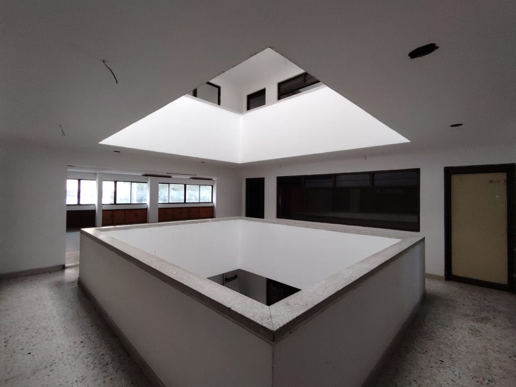 Edificio En Arriendo - Santa Rosa, Cali