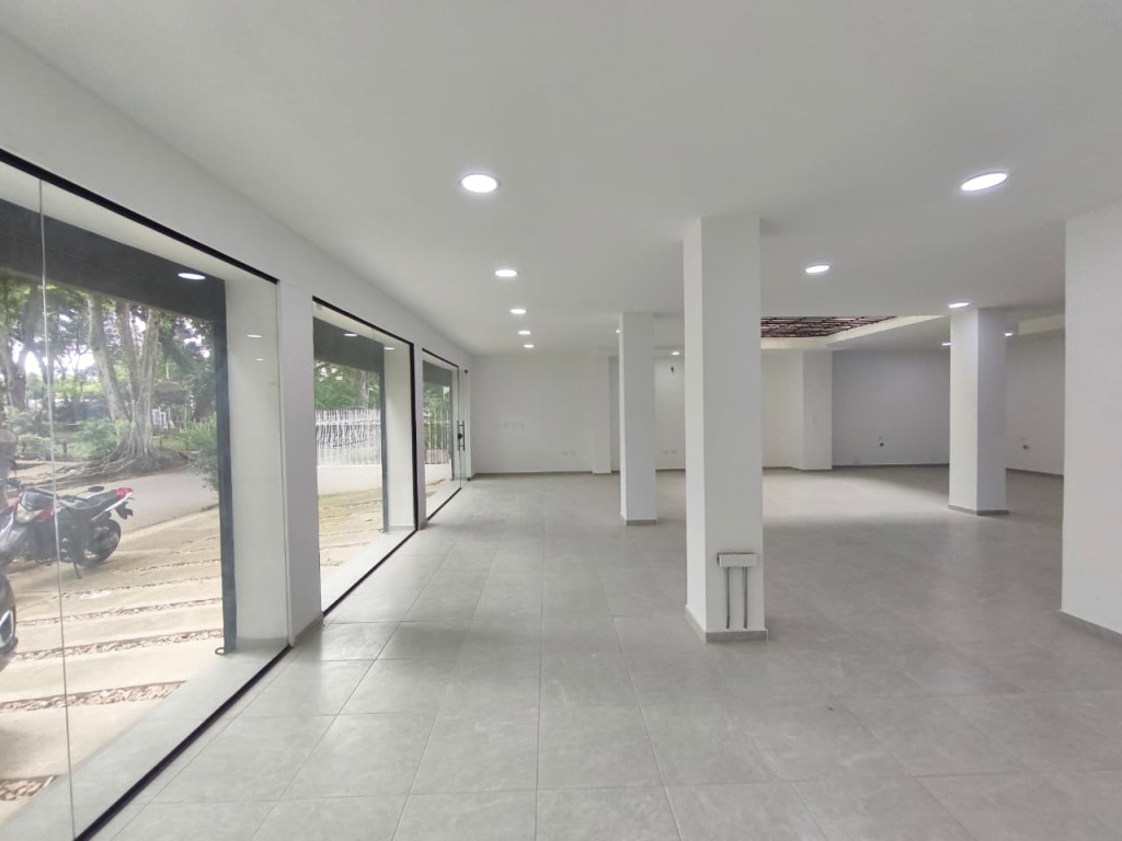 Local En Arriendo - Ciudad Capri, Cali