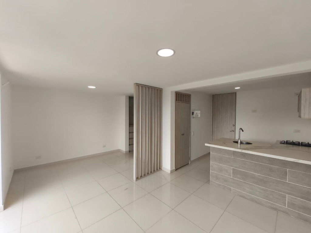 Apartaestudio En Arriendo - Urbanización La Flora, Cali