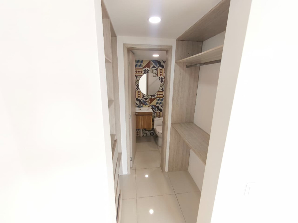 Apartaestudio En Arriendo - Urbanización La Flora, Cali