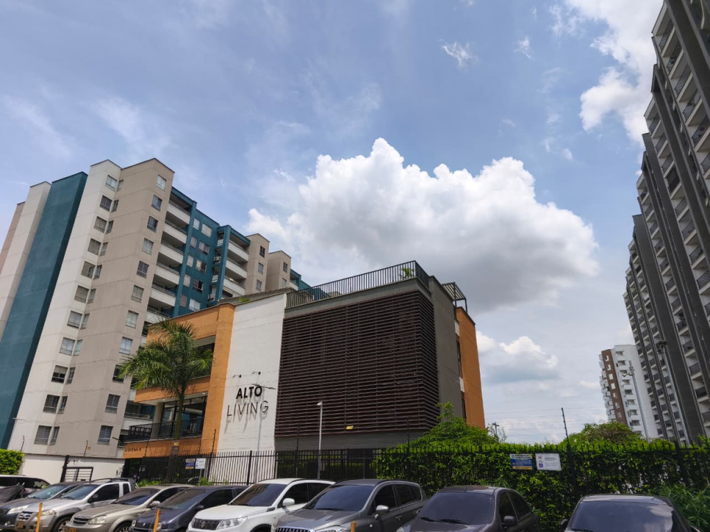 Apartaestudio En Arriendo - Urbanización La Flora, Cali