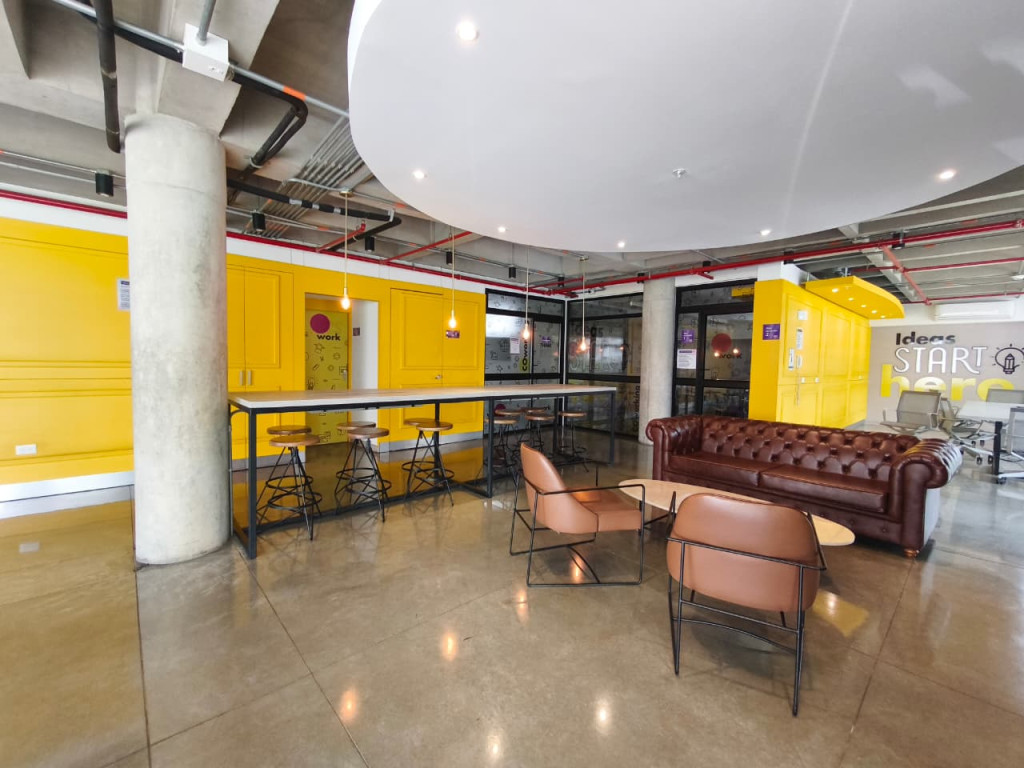 Apartaestudio En Arriendo - Urbanización La Flora, Cali