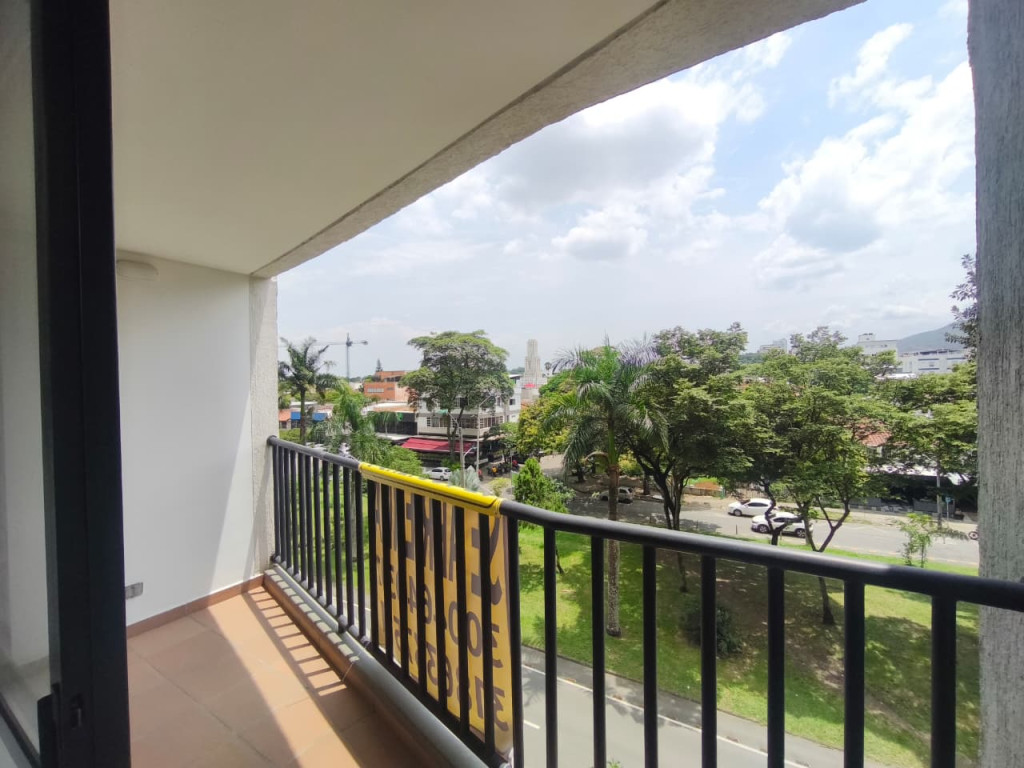 Apartaestudio En Arriendo - Urbanización La Flora, Cali