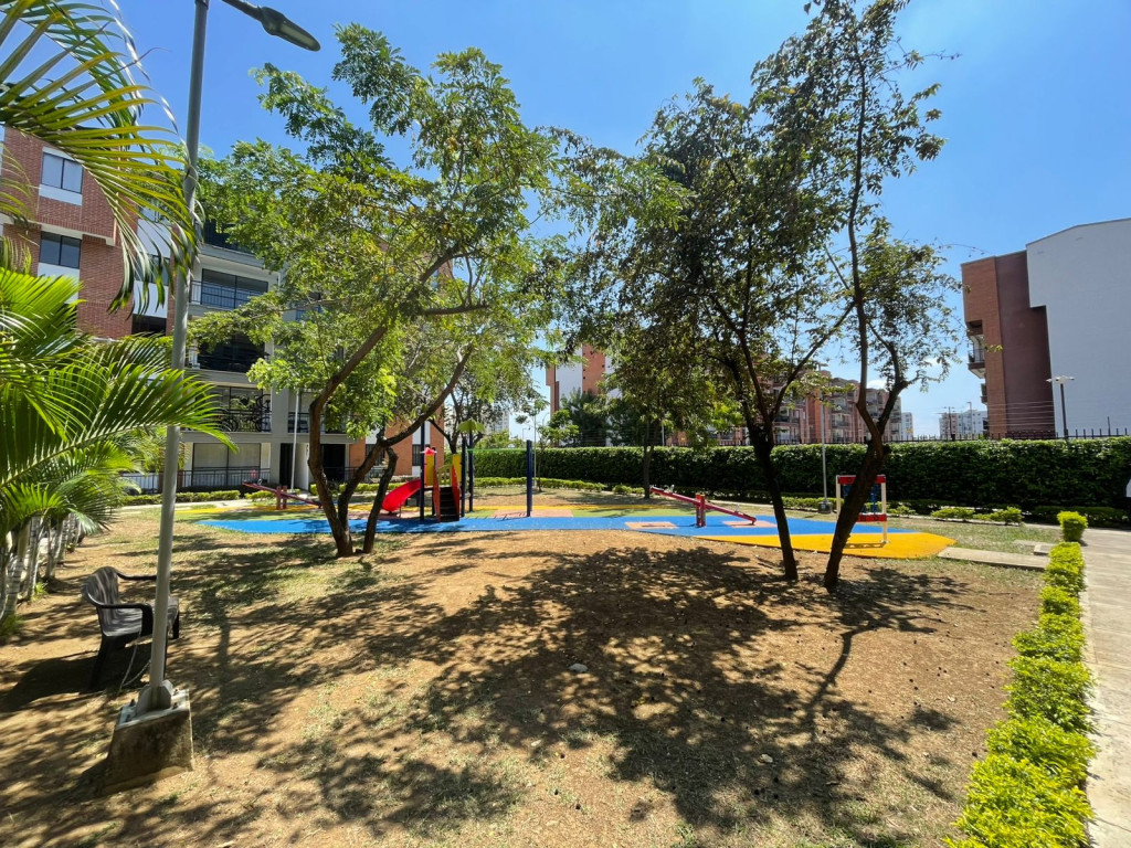 Apartamento En Arriendo - Valle Del Lili, Cali