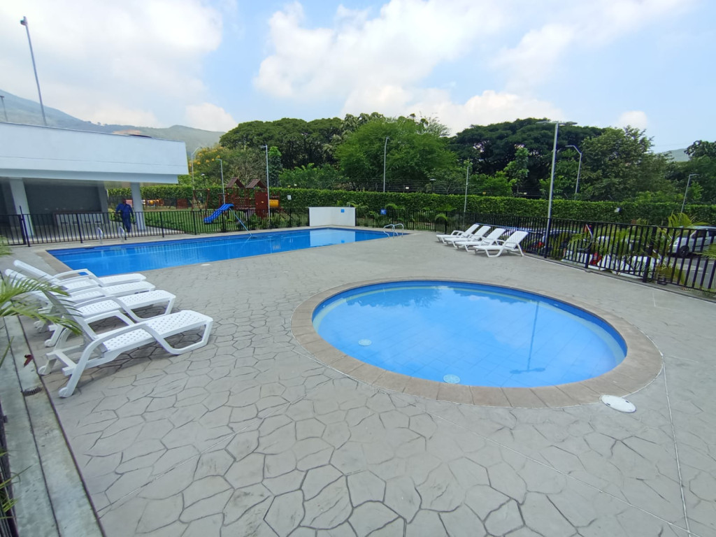 Apartamento En Arriendo - Ciudad Guabinas, Yumbo