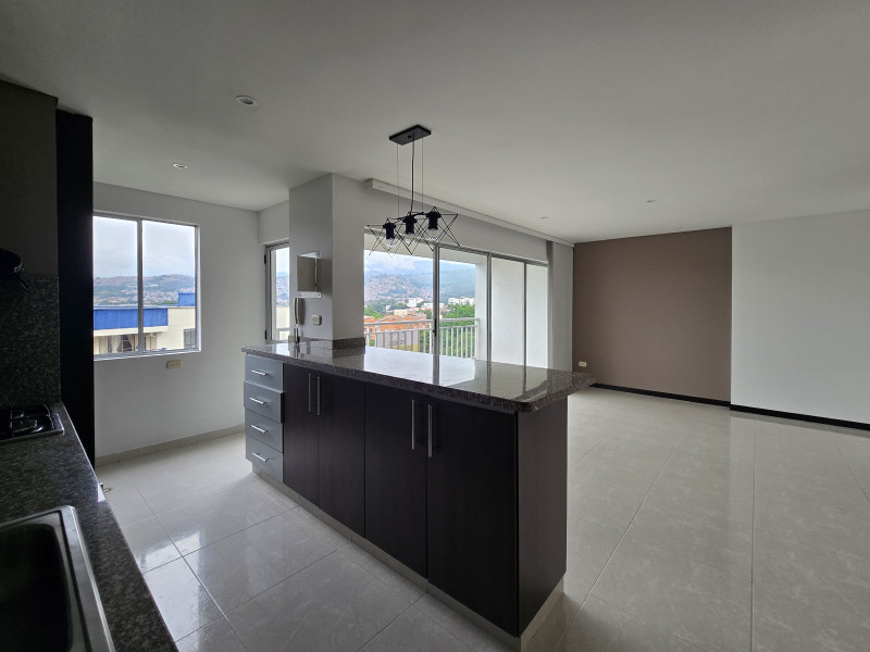 Apartamento En Arriendo - El Refugio, Cali