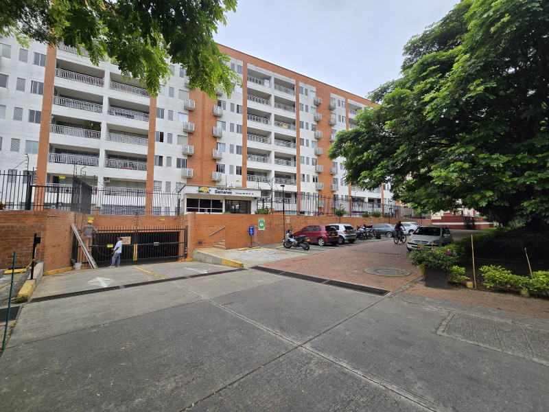 Apartamento En Arriendo - El Refugio, Cali