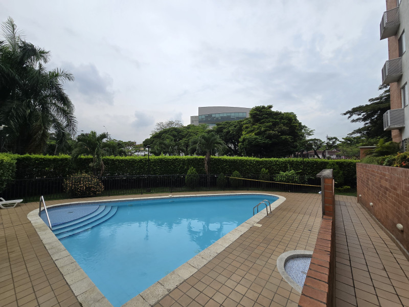 Apartamento En Arriendo - El Refugio, Cali