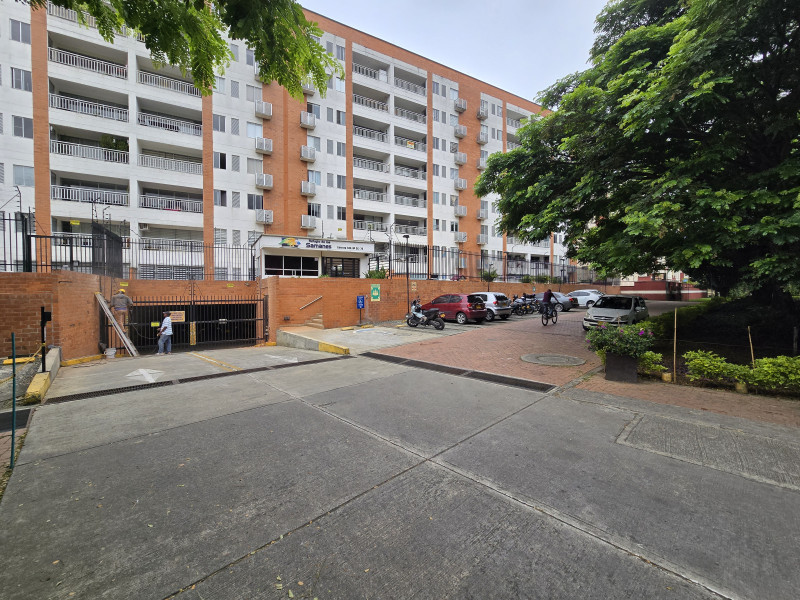 Apartamento En Arriendo - El Refugio, Cali