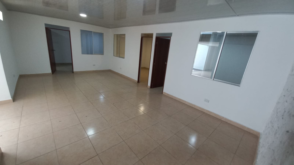 Casa En Arriendo - El Bosque, Cali