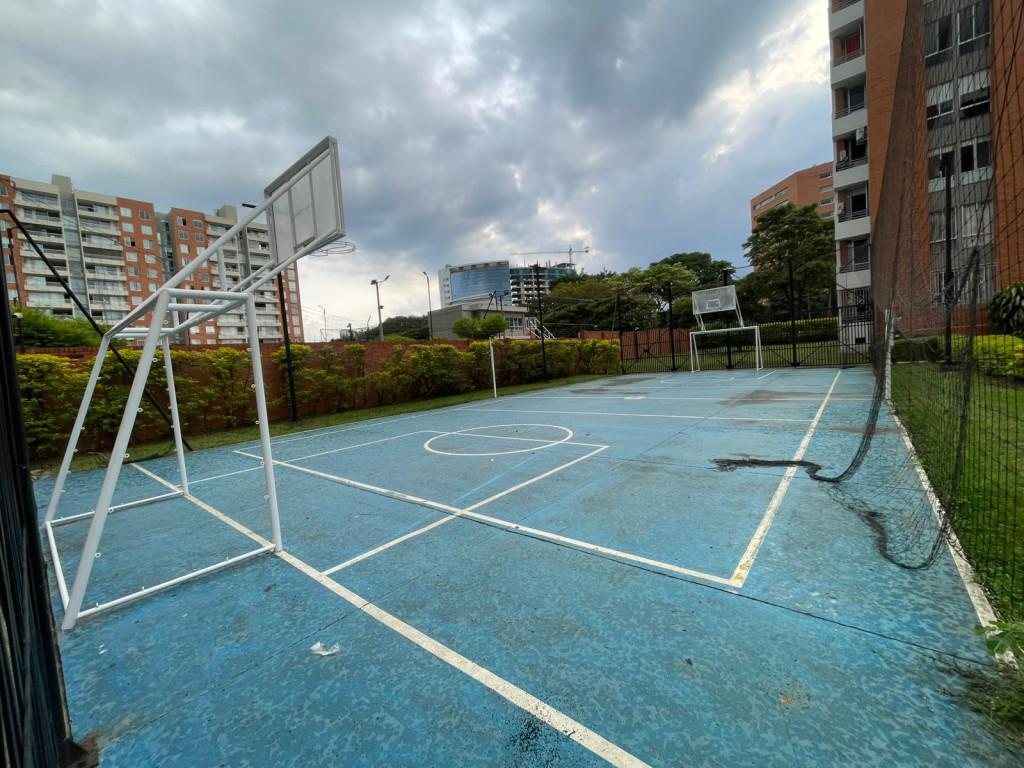 Apartamento En Arriendo - Valle Del Lili, Cali