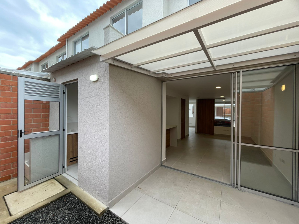 Casa En Arriendo - Ciudad Country, Jamundí