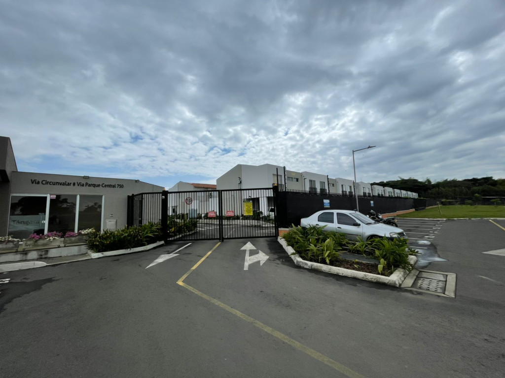 Casa En Arriendo - Ciudad Country, Jamundí