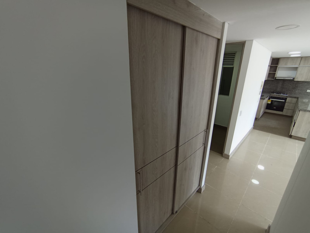 Apartamento En Arriendo - Urbanización La Flora, Cali