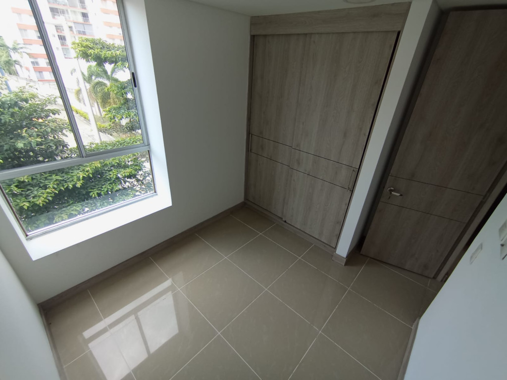 Apartamento En Arriendo - Urbanización La Flora, Cali