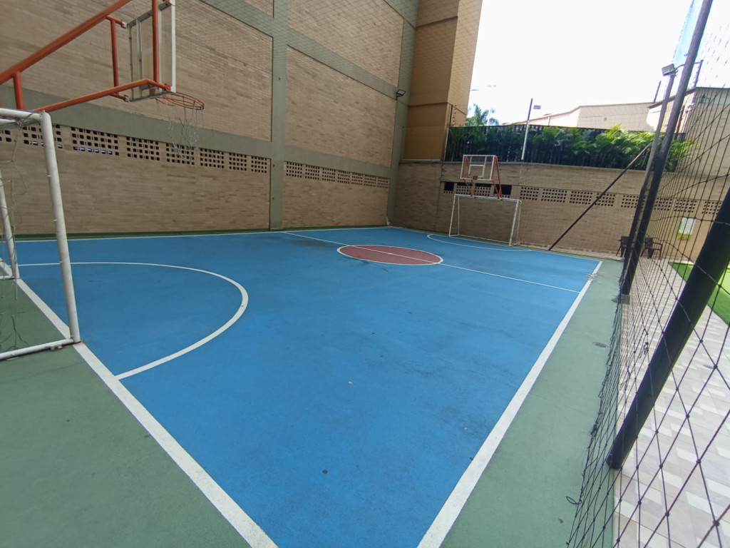 Apartamento En Arriendo - Urbanización La Flora, Cali