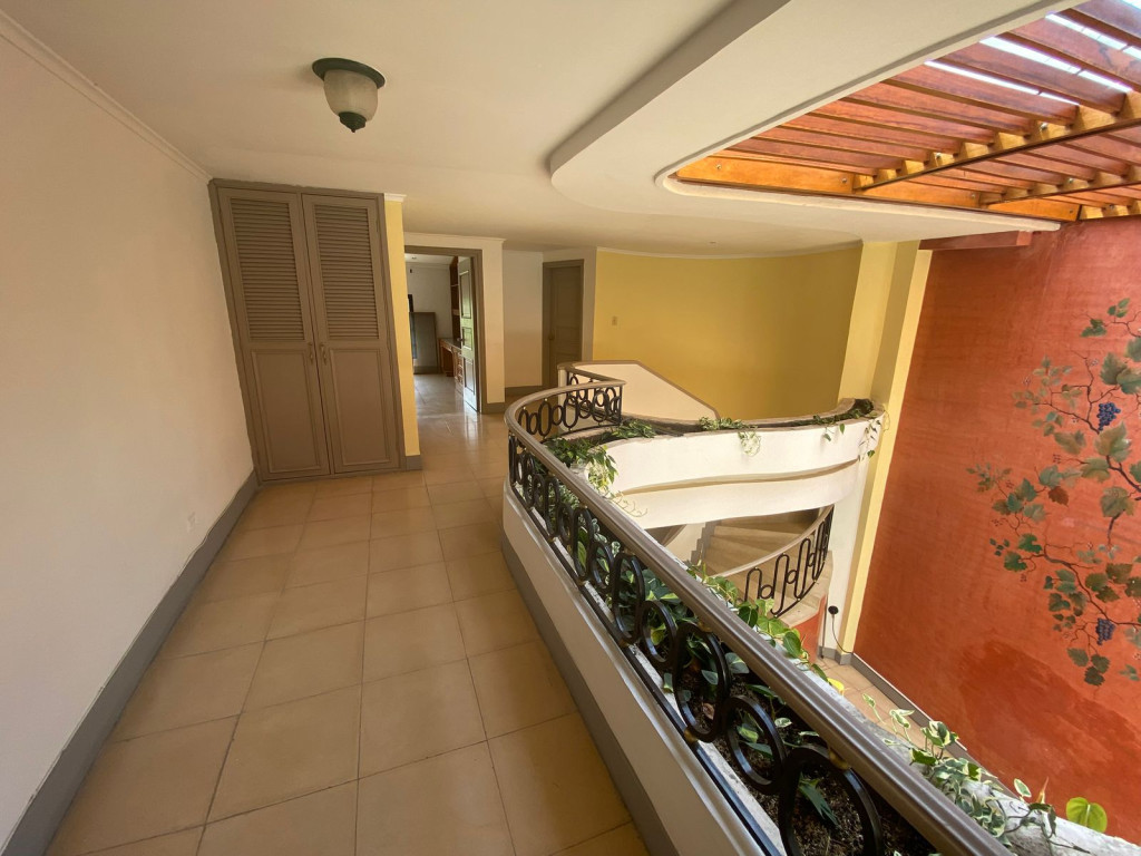 Casa En Arriendo - Santa Teresita, Cali