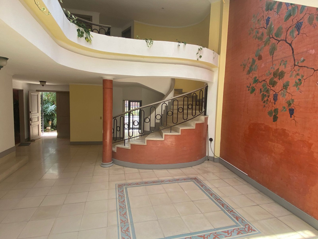 Casa En Arriendo - Santa Teresita, Cali